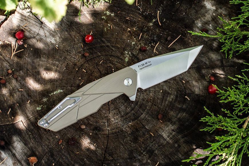 Нож складной туристический Ruike P138-W, (9 см) 14C28N/G10 бежевый 44931 фото